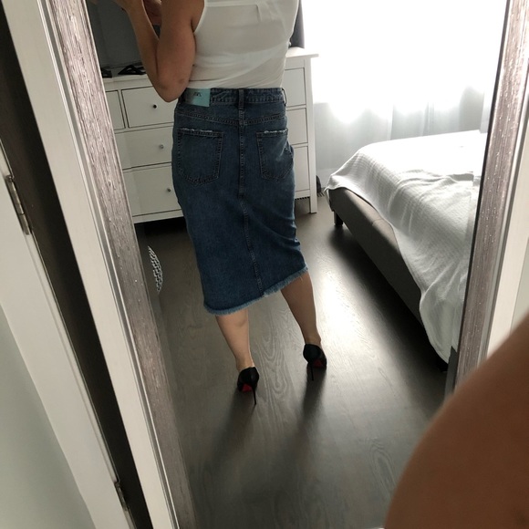 Zara denim skirt - Picture 4 of 5
